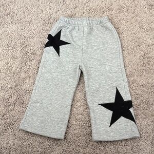 SHEIN KIDS Gray Sweatpants with Black Stars